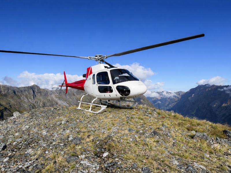 2-Hour Milford Sound Scenic Flight with Landing